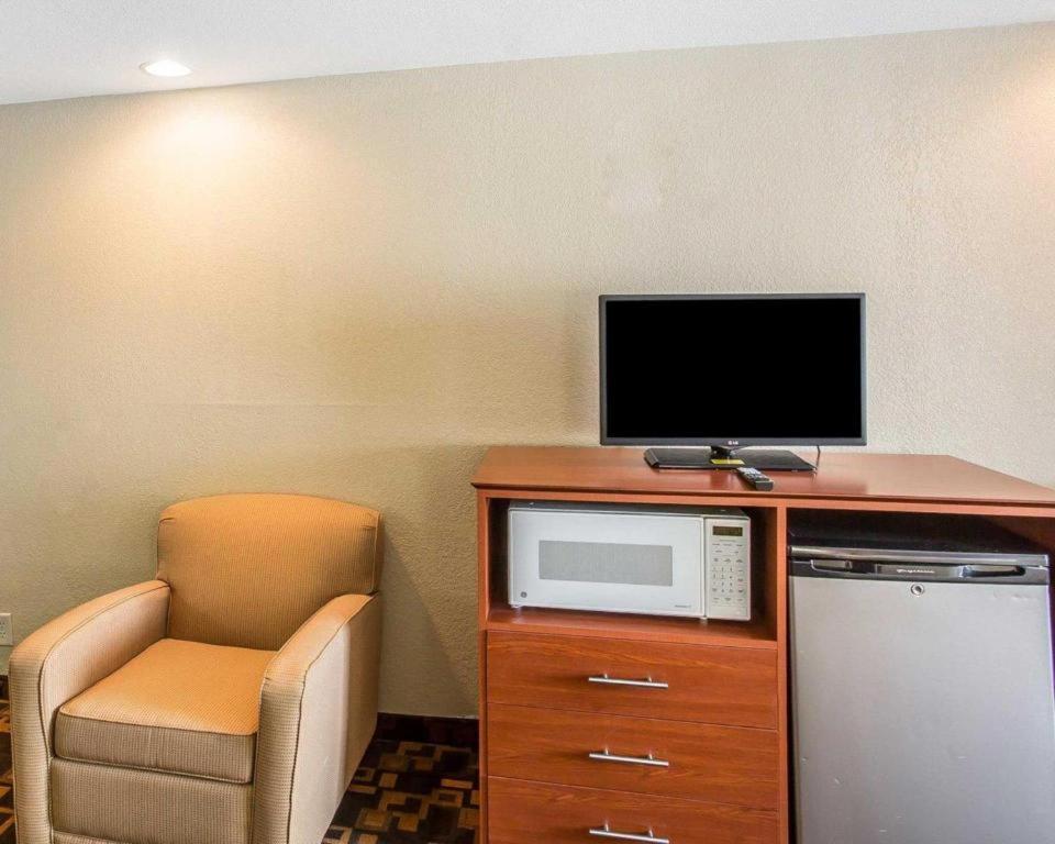 Quality Inn & Suites Mount Juliet Kültér fotó